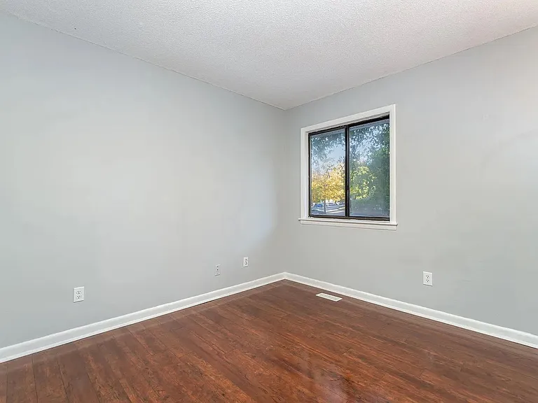 7320 Sandy Creek Dr — Photo 24