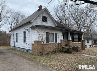 705 N 22nd St, Murphysboro, IL 62966