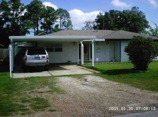 415 S 29th St, Nederland, TX 77627