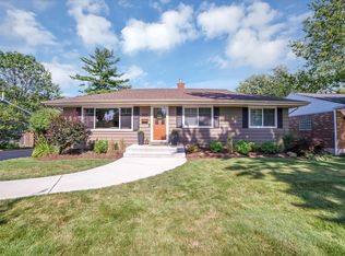 5601 Aubrey Ter, Downers Grove, IL 60516