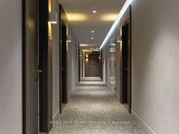 3rd image of 185 Roehampton Ave #1312