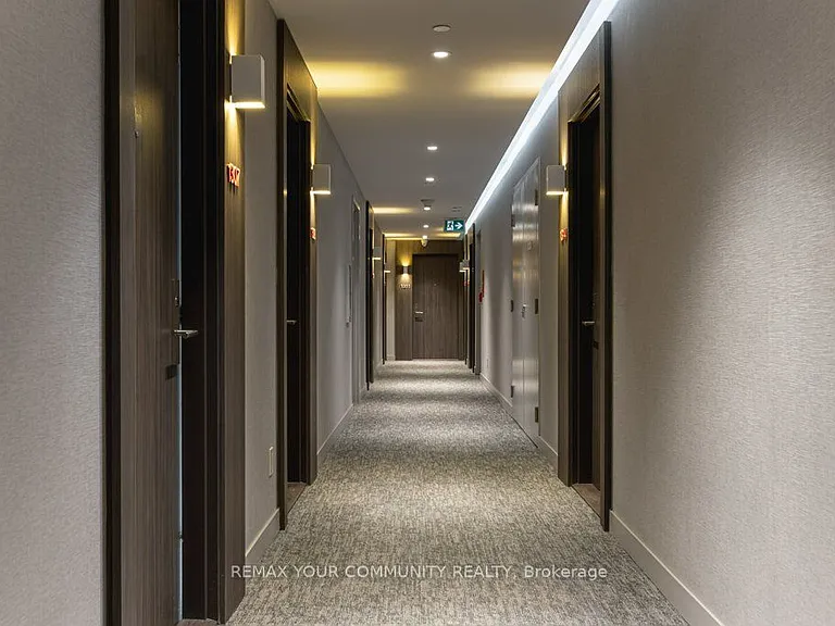 185 Roehampton Ave #1312 — Photo 3
