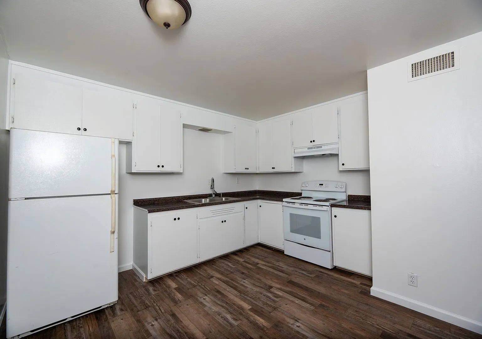 Aspen Grove Tahoe — Photo 2
