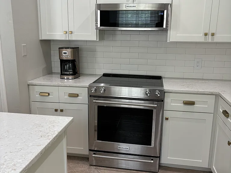 1635 Janet Ln — Photo 14
