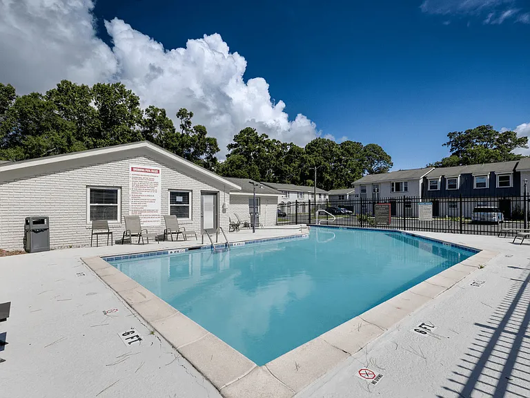Savan Pointe — Photo 3