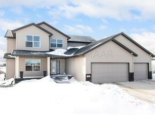 157 31st Ave E, West Fargo, ND 58078