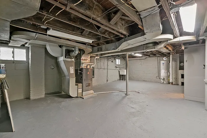 2217 Hawthorne Ave — Photo 27