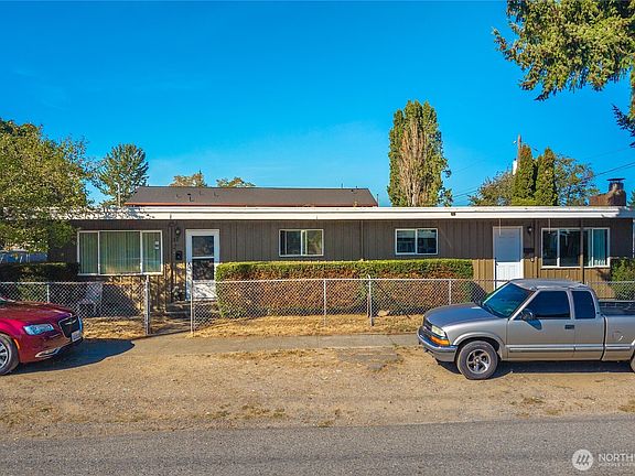 2nd image of 1561 S 35th Street