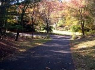 18 Parmalee Hill Rd, Newtown, CT 06470