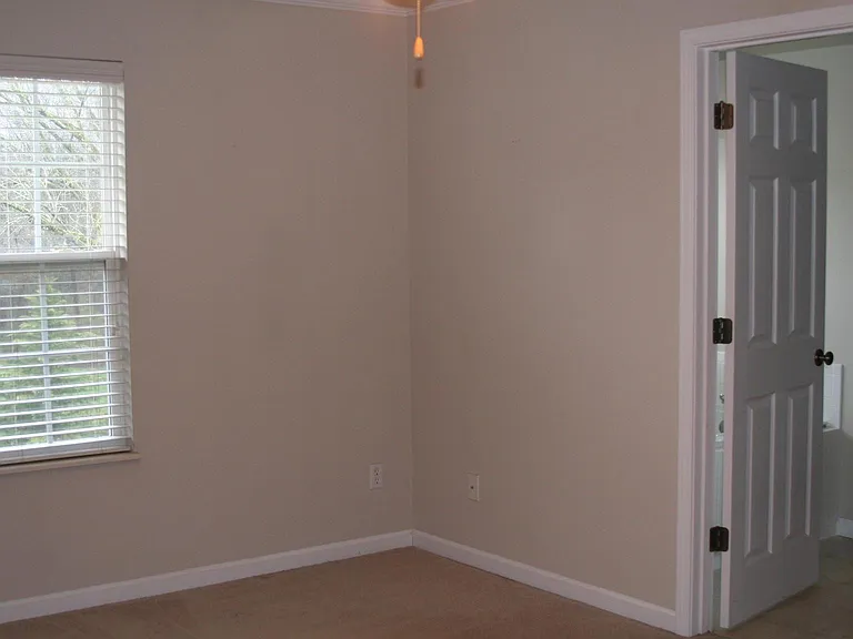 541 Mountain Pass Ln — Photo 19
