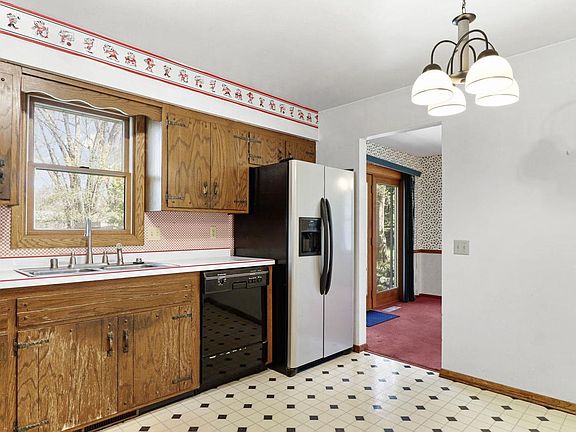 4th image of 6014 Old Middleton Road