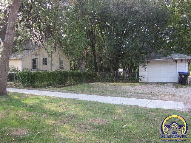 2nd image of 1100 SW 8th Ave