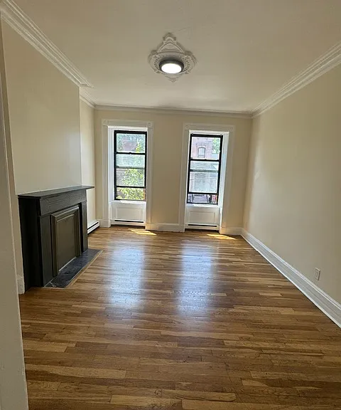 570 Jersey Ave #2RF — Photo 3