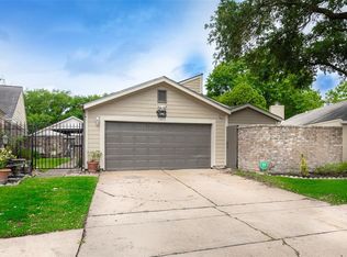 11651 Twinridge Ln, Houston, TX 77099