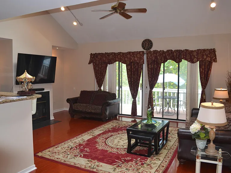 34 Falcon Ct — Photo 16