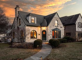 2376 Pasadena Blvd, Wauwatosa, WI 53226