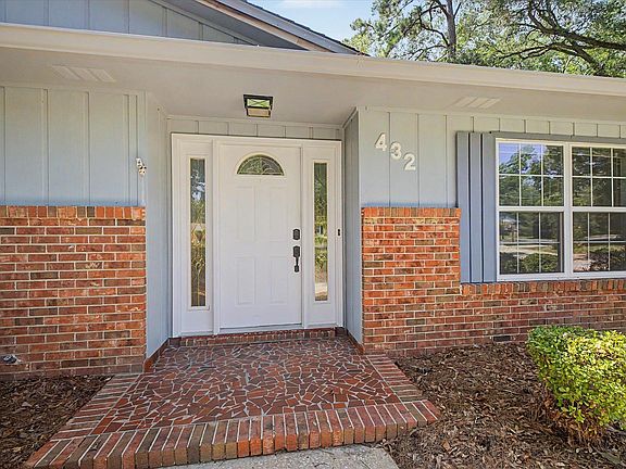 4th image of 432 Collinsford Rd