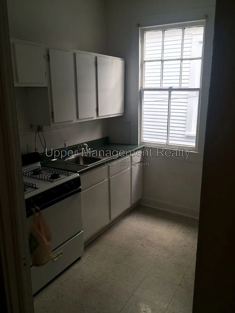 2 bed, 1.0 bath, 800 sqft, $1,100 — Photo 4