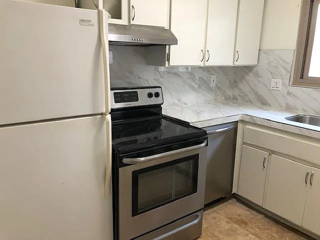 2 bed, 976 sqft, $2,995 — Photo 4