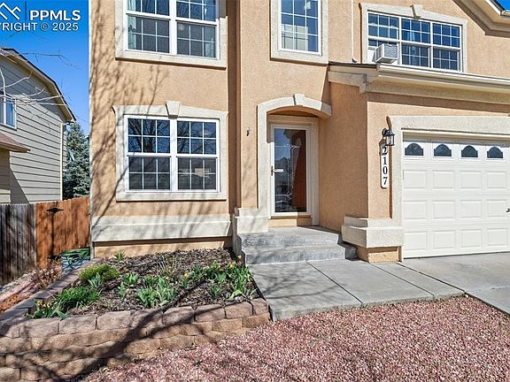 4th image of 2107 Pinyon Jay Dr