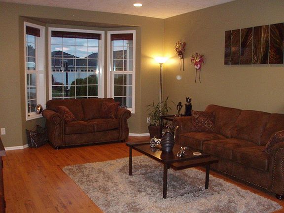3rd image of 2284 Nicola Ln