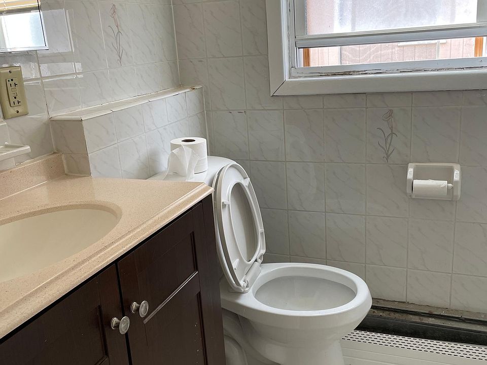 2nd image of 1057 Pierce Ave #0