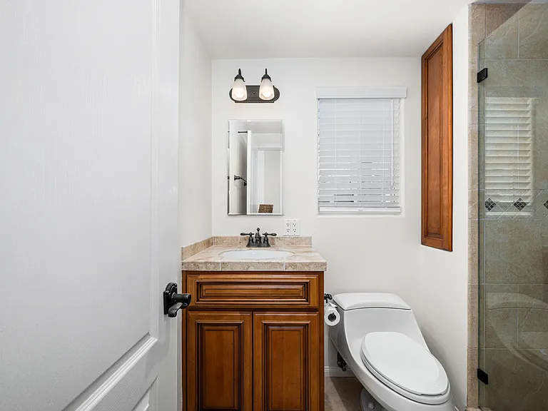 117 Marine Ave #B — Photo 8