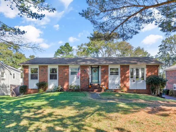 1033 Rolling Fields Cir, Columbia, TN 38401