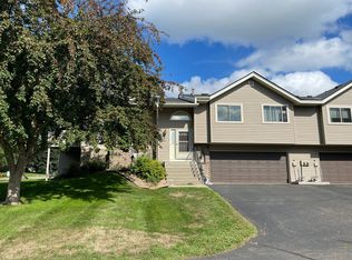 6839 Sherwood Rd, Woodbury, MN 55125