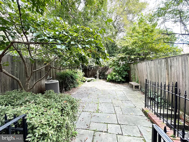 2527 Waterside Dr NW — Photo 31
