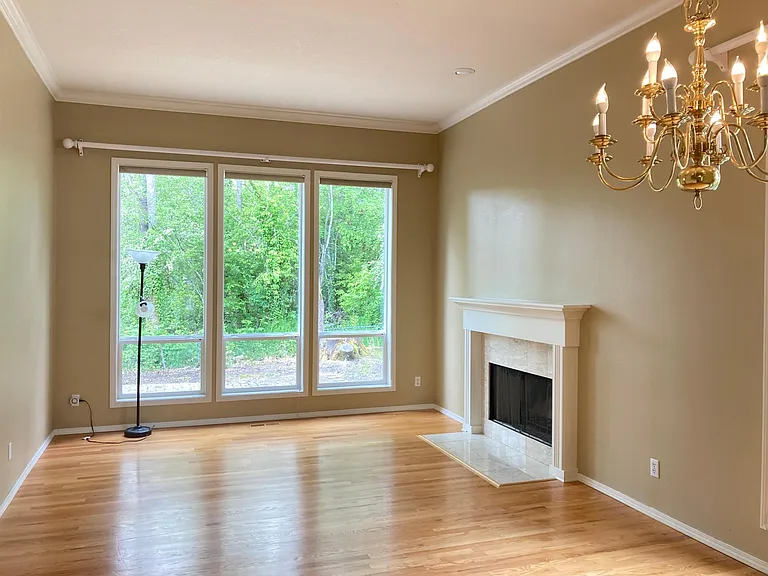 4979 Bilford Ln — Photo 2