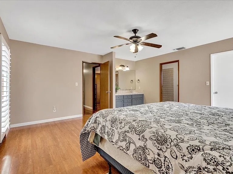285 W Ash Ave — Photo 14