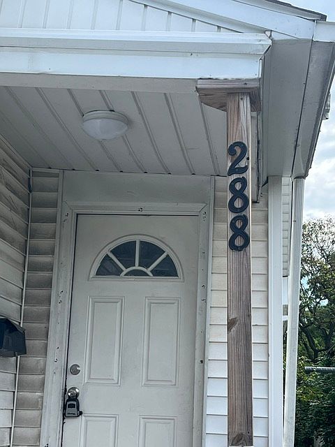 1st image of 288 Orchard St