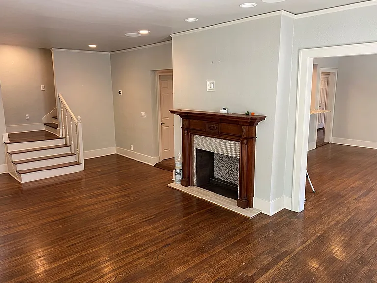 1515 S Carson Ave — Photo 6