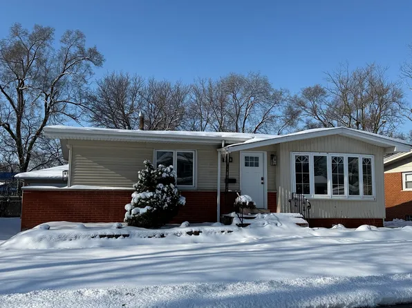 214 N Gay Ct, Glenwood, IL 60425