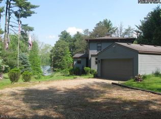 7126 Elgin St, Sherrodsville, OH