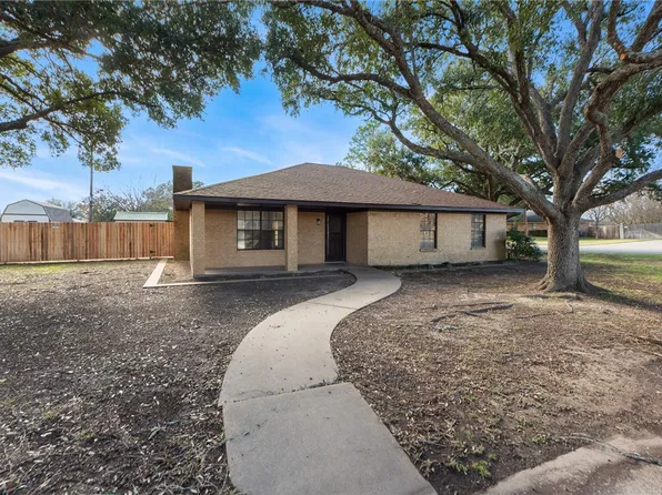 921 Kathy St, Caldwell, TX 77836
