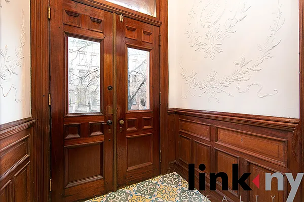 Rented by Link NY Realty | media 64