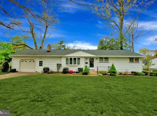 18 Whitman Rd, Hamilton, NJ 08619