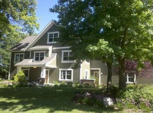 1080 Idema Dr SE, East Grand Rapids, MI
