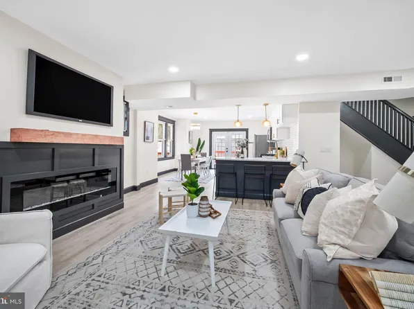 5809 Clover Rd, Baltimore, MD 21215