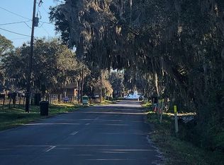 101 Cris Dr, Crescent City, FL 32112