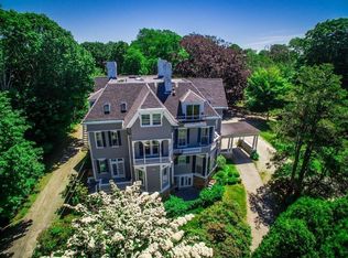 541 Bellevue Ave APT 6, Newport, RI 02840