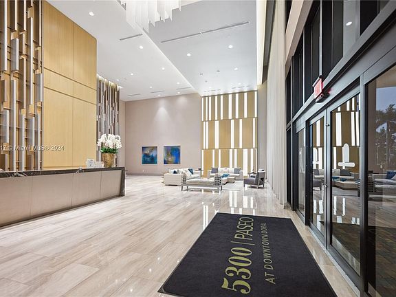 5th image of 5300 Paseo Blvd #1502