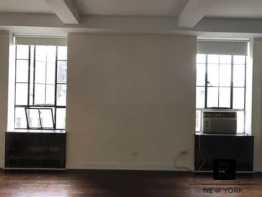 Rented by R New York | media 17