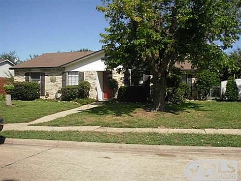 1st image of 201 Boxwood Dr