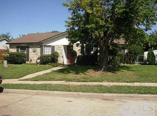 201 Boxwood Dr, Mesquite, TX 75150