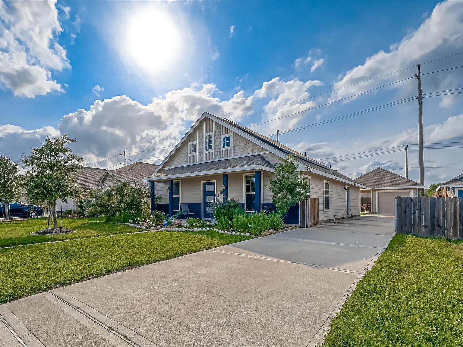 3 bed, 2.0 bath, 1536 sqft, $2,000 — Photo 4