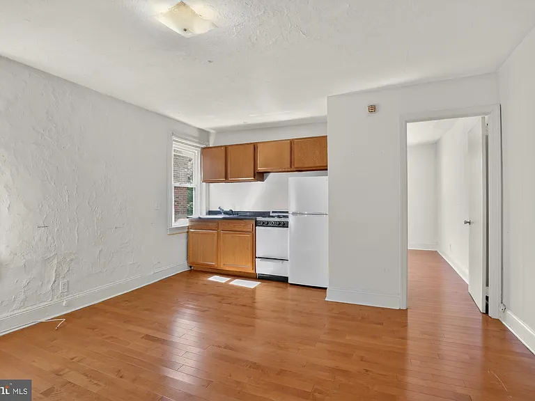 916 Pine St #3R — Photo 1