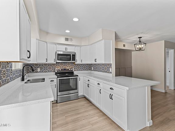 2nd image of 1425 E DESERT COVE Avenue #15